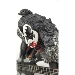 Rock action figure Gene Simmons Creatures of the night  (KISS) met gitaar 2002 McFarlane