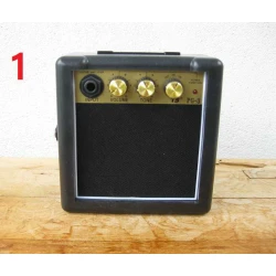 ECHTE Mini (gitaar)versterker Speaker 5 Watt (9V) met jack in- en uitgang