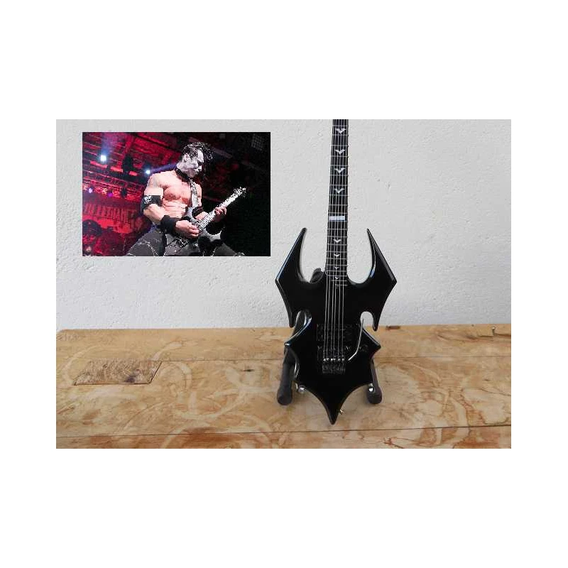 Gitaar Doyle Wolfgang Von Frankenstein Annihilator BLACK (Misfits)