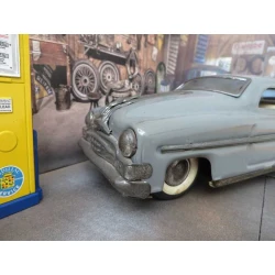 Vintage Car klassieke auto Pontiac Minister Coupé met frictiemotor "Amartoy 1953" met bijbehorende figuur