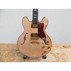 Gitaar Epiphone Sheraton II Blonde Semi-Hollow