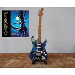 Gitarre Fender Stratocaster IRON MAIDEN - Fear of the Dark -