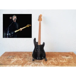 Fender Roger Waters...