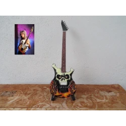 Miniaturgitarre George...